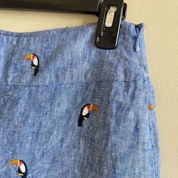 Boden 100% Linen Hornsea Linen Shorts Chambray with Toucans Womens Size 2 Blue - Picture 5 of 9